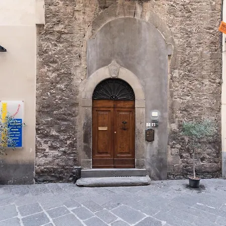 Torre Della Buca * プラート